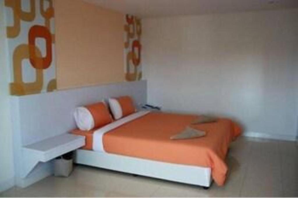 Nana Chat Bangsaen Hotel Si Racha Exterior foto
